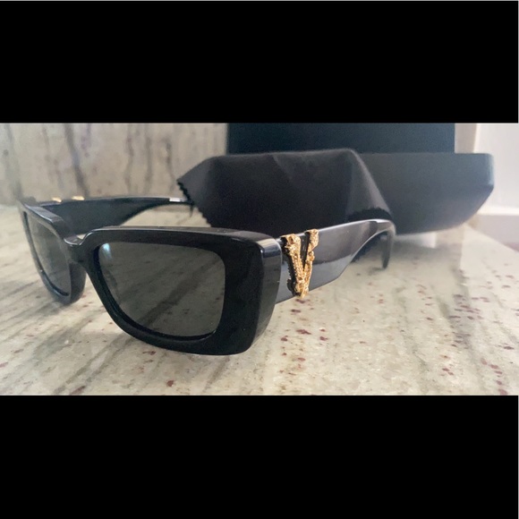 Versace sunglasses main image 4